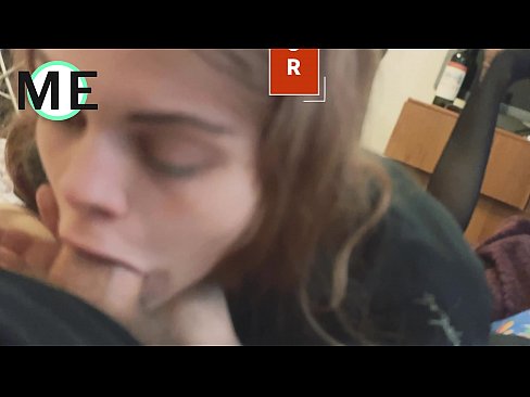 ❤️ Bo'g'iz bo'shlig'i, yirtilgan külotlu çoraplar va yirtilgan poshnalar bilan tanishish yoqimli ❤ Anal videoda pornoda uz.mrvideospornogratis.ru ❤